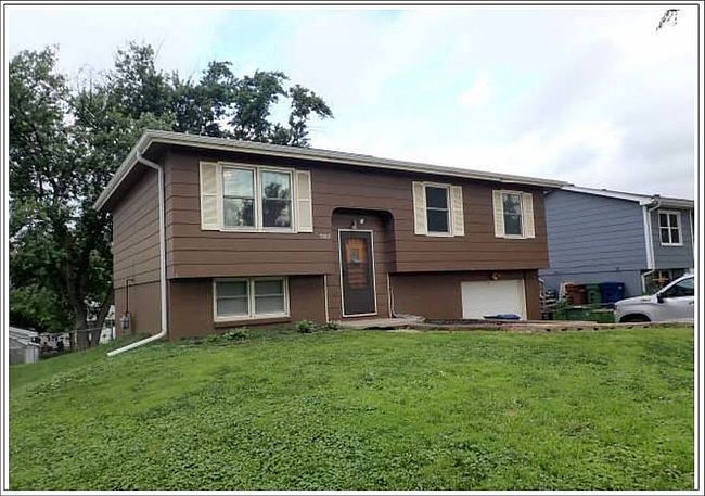 Image of 7002 S 33rd St