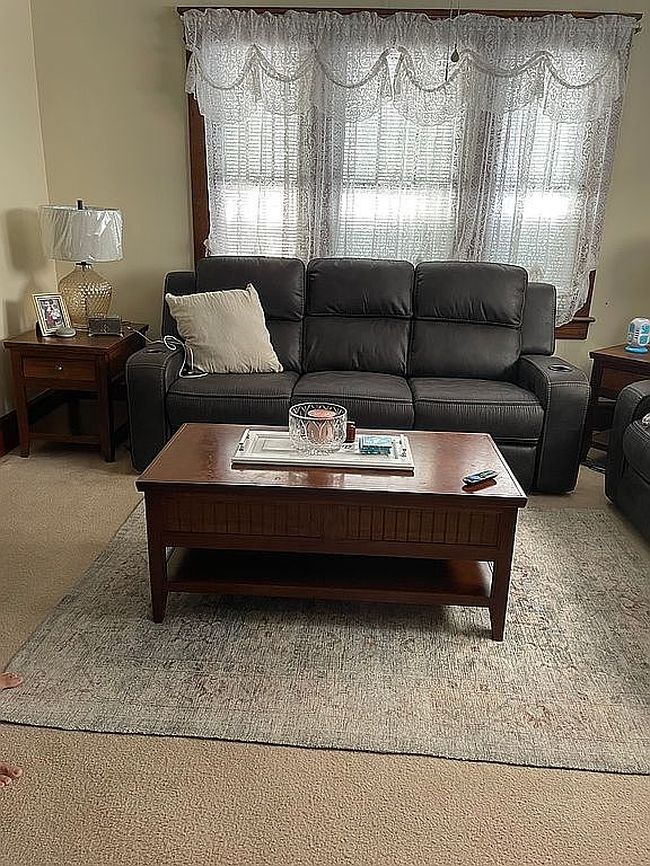 Image of 702 Gephart Dr