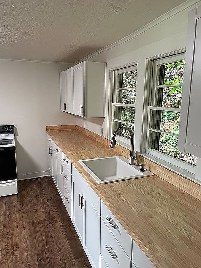 Image of 1419 Old Liberty Rd