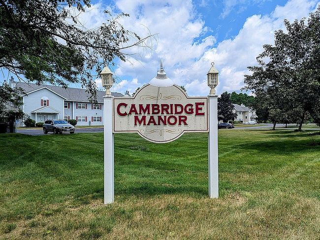 Photo of 1812 Cambridge Manor Dr, Scotia, NY