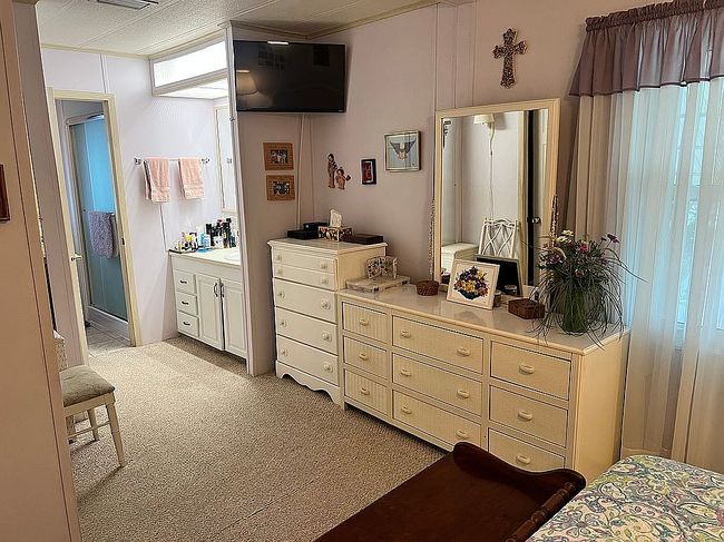 Image of 34 Larkspur Ave