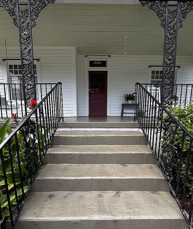 Image of 601 W 10th St Ne