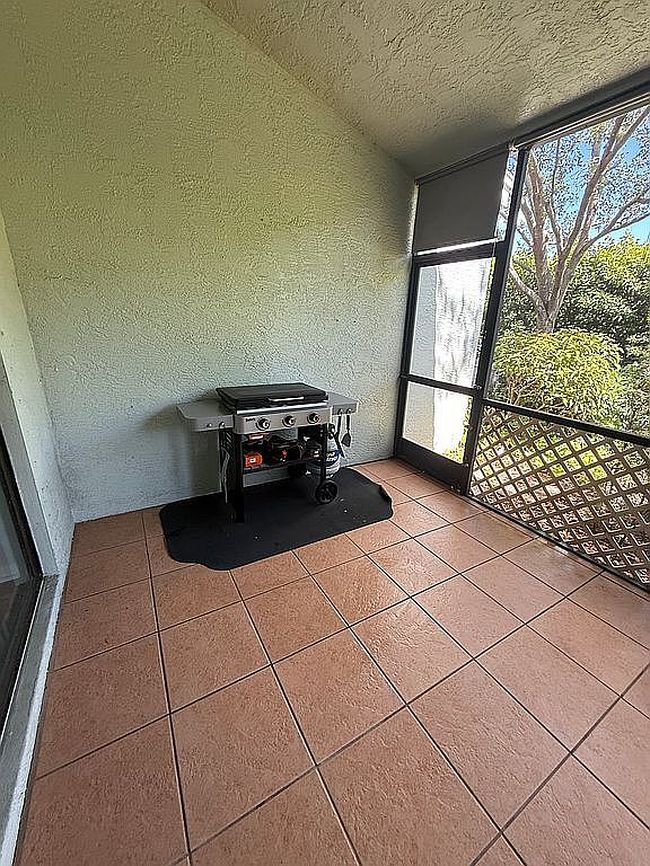 Photo of 14617 Sutherland Ave, Naples, FL