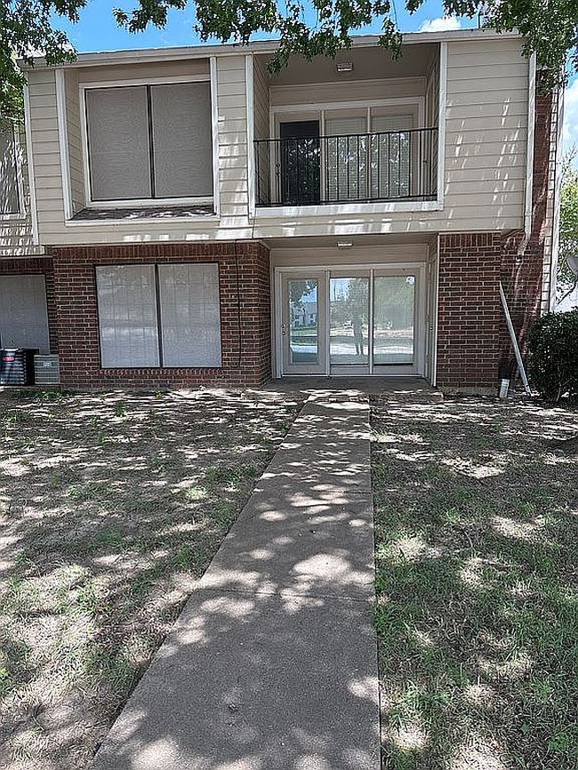 Preview of property located at 5718 Marvin Loving Dr Apt 117