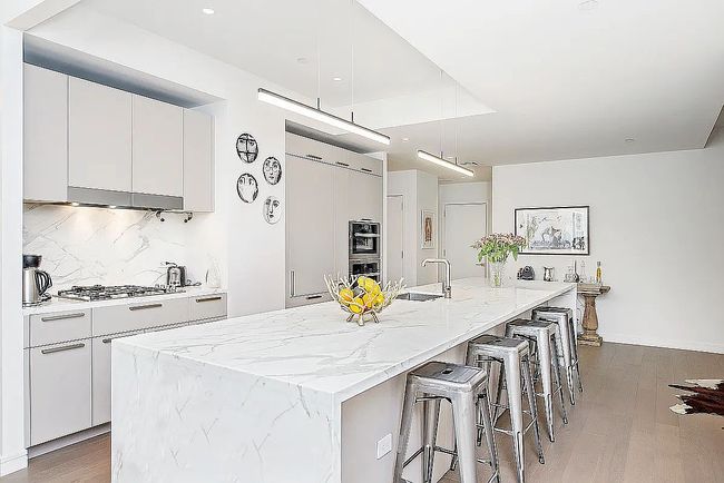 Photo of 305 E 51st St Apt 6G, New York, NY