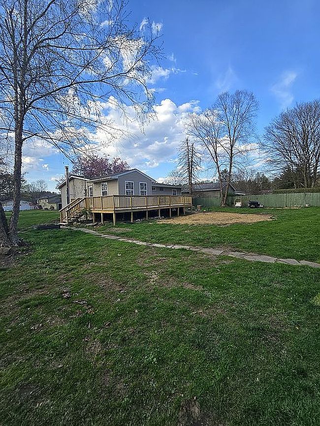 Image of 16 Birch Dr