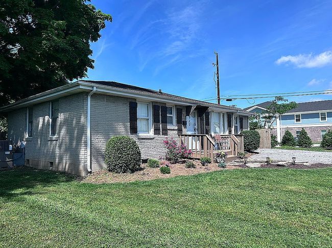 Preview of property located at 912 Robinson Rd