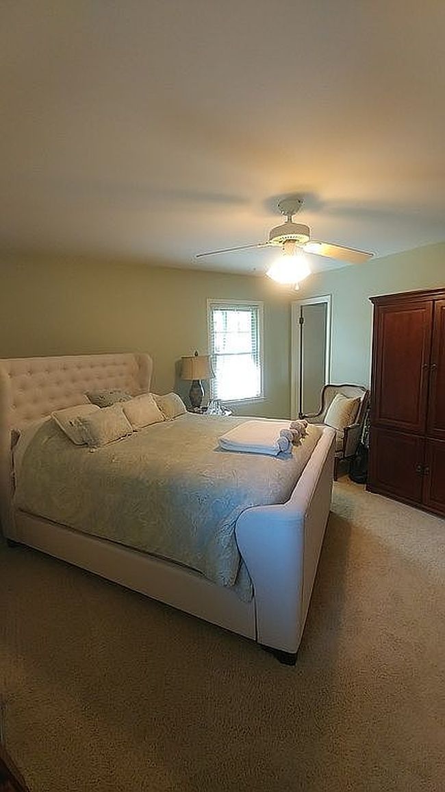 Additional photo 3 of property located at 104 Shaftesbury Ln