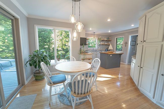 Image of 868 N Francis Shores Ave
