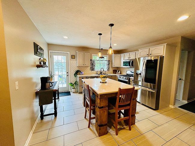 1180 Harvest Moon Way, Saint Johns, MI