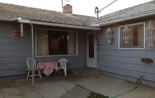 Image of 11 E 5th Ave