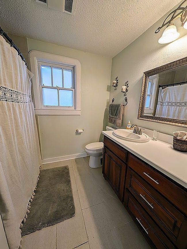 Photo of 632 Avenue B, Westwego, LA