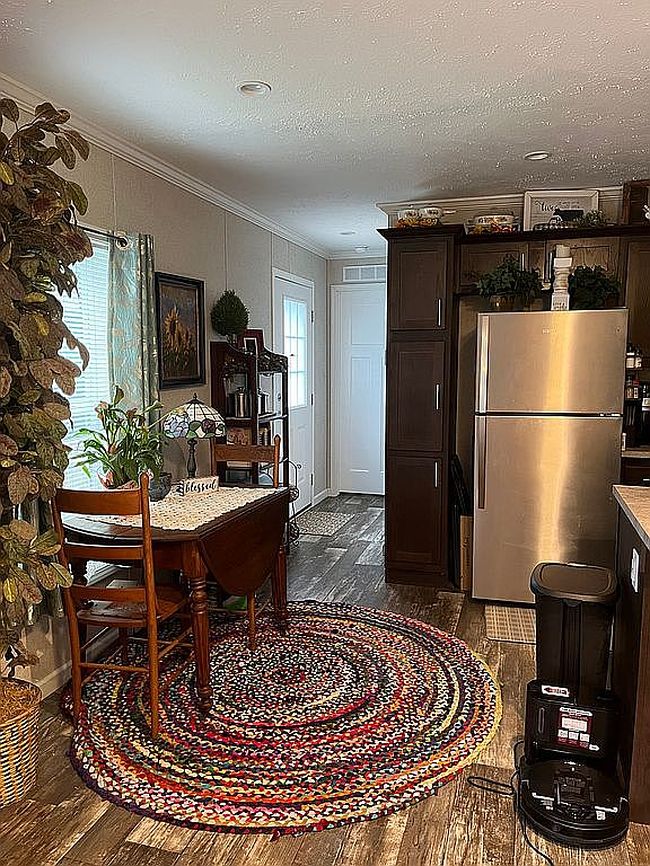 Photo of 87 Park Ave, Loveland, OH