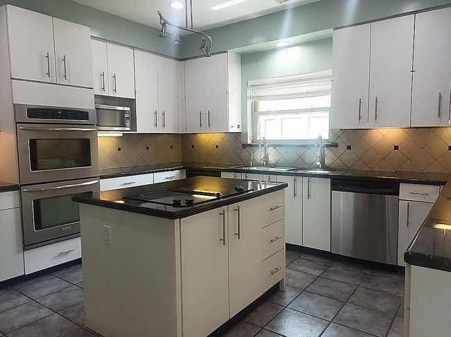 Additional photo 3 of property located at 7706 Coachwood Dr