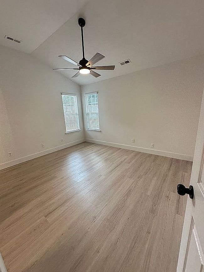 Additional photo 1 of property located at 16216 Circlegreen Dr