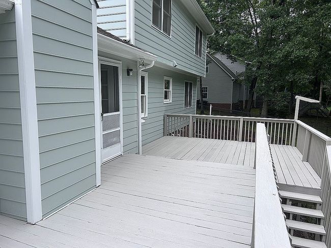 Photo of 1110 New Hampshire Dr, Jamestown, NC