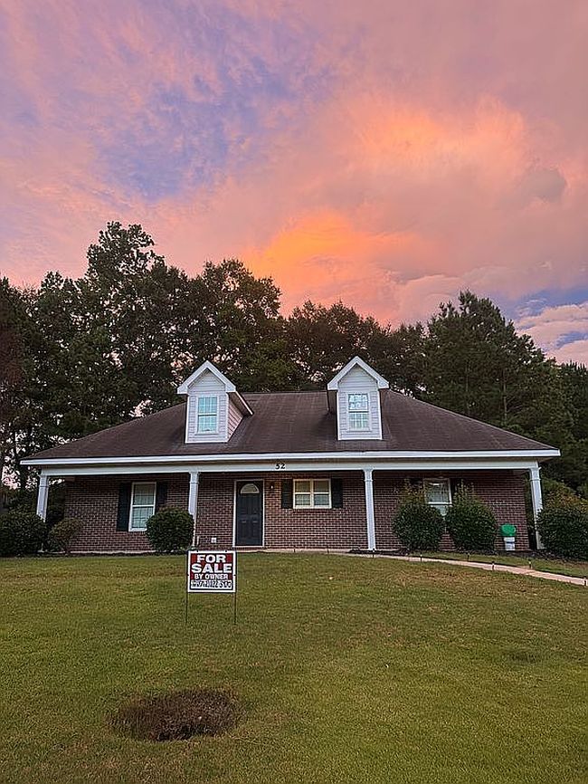 Photo of 807 W Longleaf Dr Unit 52, Auburn, AL