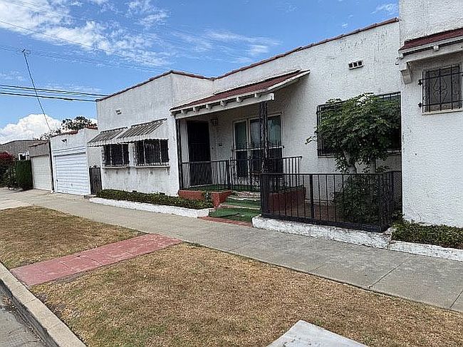 Additional photo of property located at 761 W 103rd St