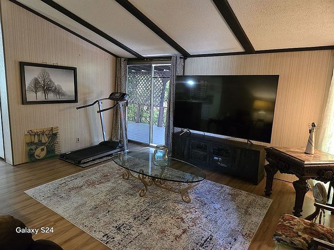 Photo of 413 Currie Ln, Grants Pass, OR