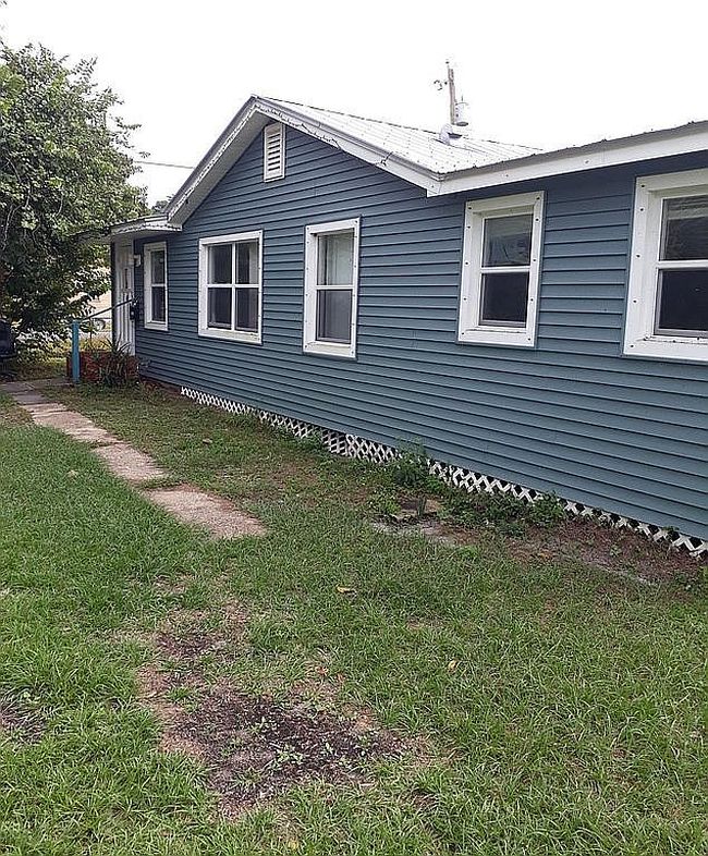 Image of 2107 S 34th St