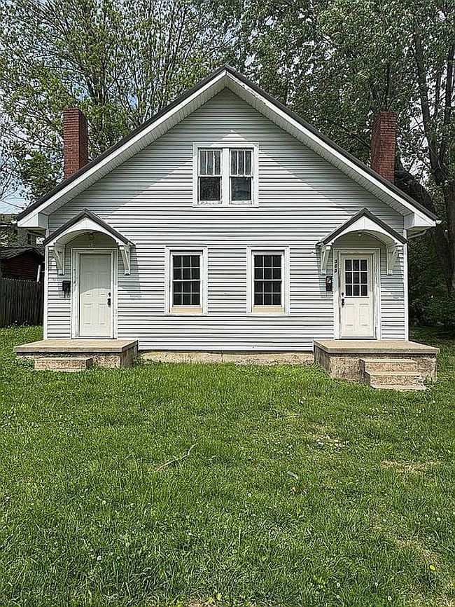 Image of 303-301 E Wayne St