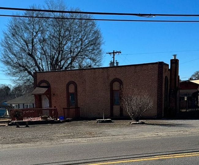 Image of 501 Woodlawn St