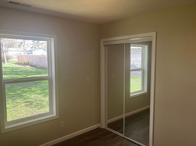 Image of 810 N Adams St