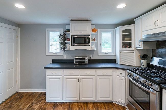 Photo of 1221 Main St, Cedar Falls, IA