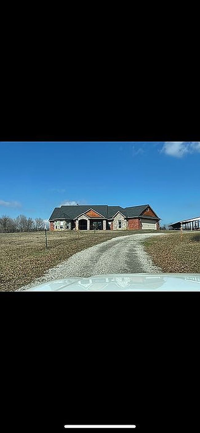 Image of 2034 Mulberry Wire Rd