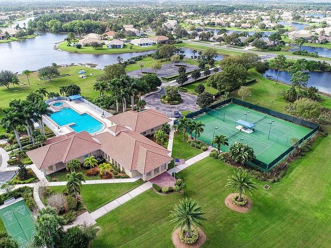 Image of 408 Sw Horseshoe Bay