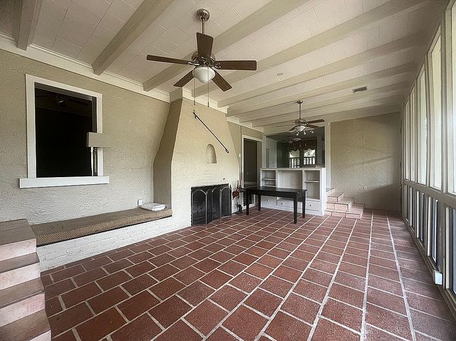 Photo of 301 N Mall St, Lafayette, LA