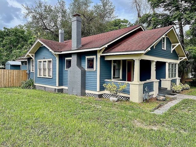 Photo of 448 E Church St, Deland, FL