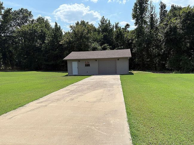 Photo of 222 Castle Rd, Austin, AR