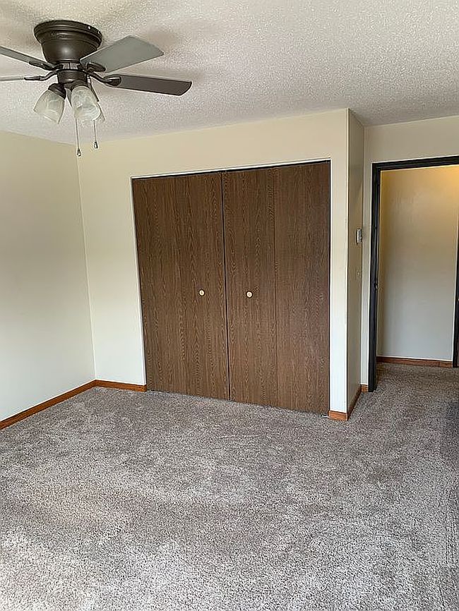 Image of 341 Prairiewood Cir S Apt 202