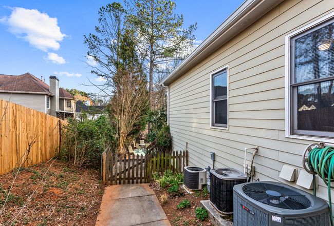 Image of 635 Piping Rock Pt