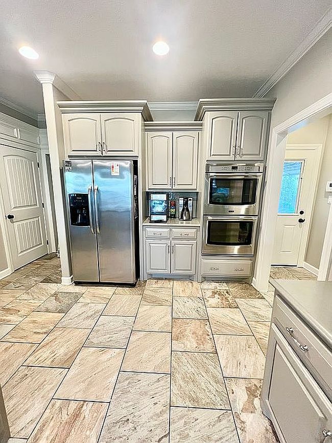 Image of 40 Ravenwood Dr