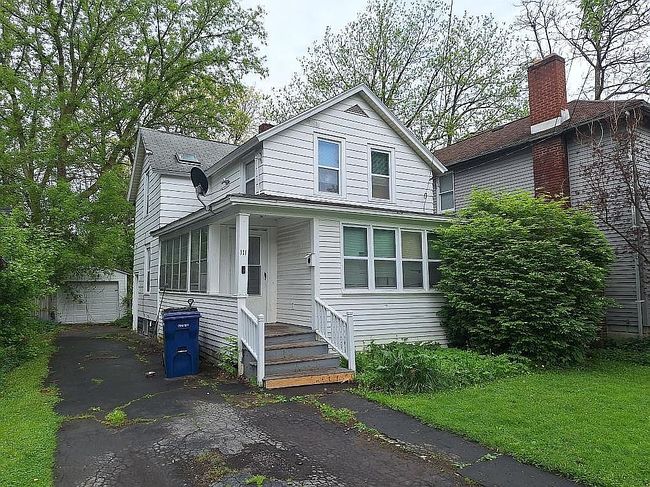 Image of 111 Bronson St