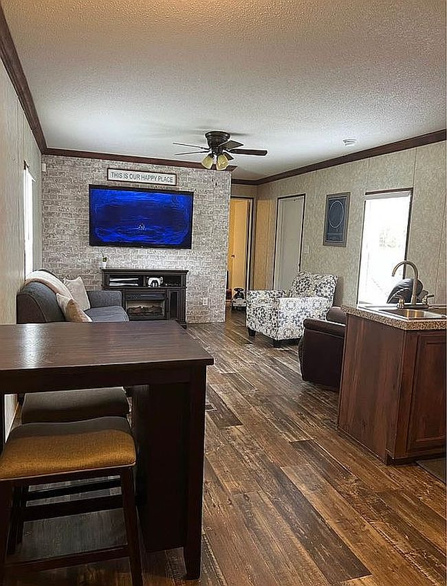 Image of 6782 Old Adel Rd
