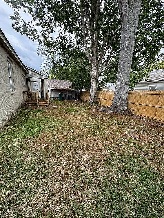 Image of 1103 N Water St