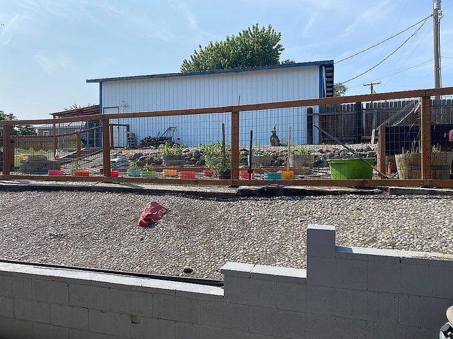Image of 25301 N Benton Ave