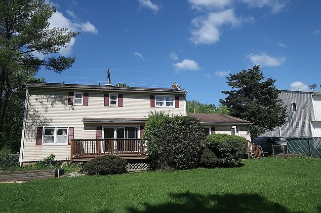 Photo of 16 Winfield Dr, Parsippany, NJ