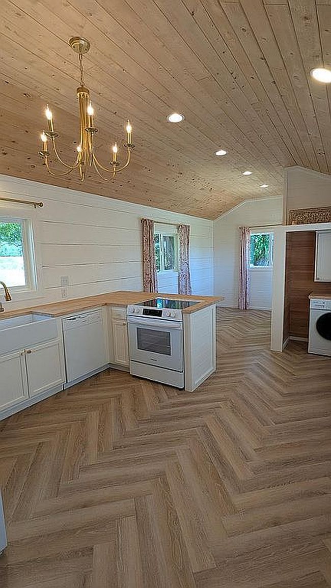 Photo of 1400 Westside Rd, Camas Valley, OR