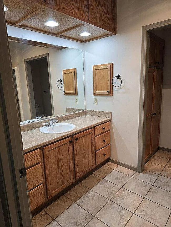 Photo of 711 Timberland Dr, Story City, IA
