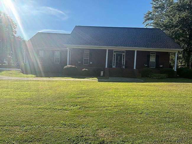Photo of 331 Woodridge Rd