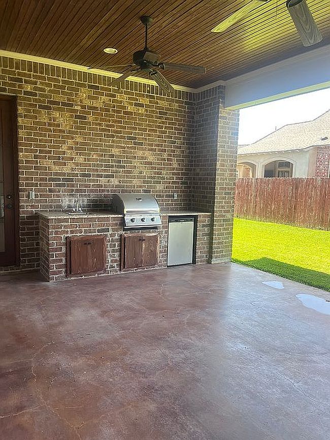 Image of 102 Hennessy Dr