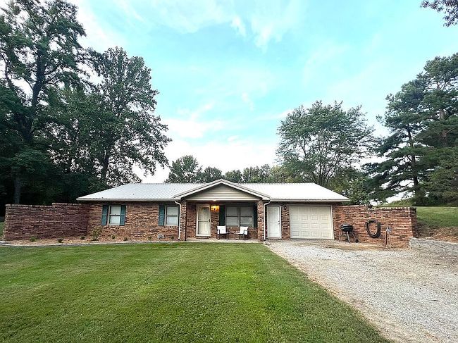 Photo of 8975 B F Overfield Rd, Corydon, KY