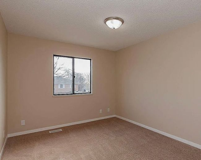 Photo of 600 Oregon Trl, Lincoln, NE