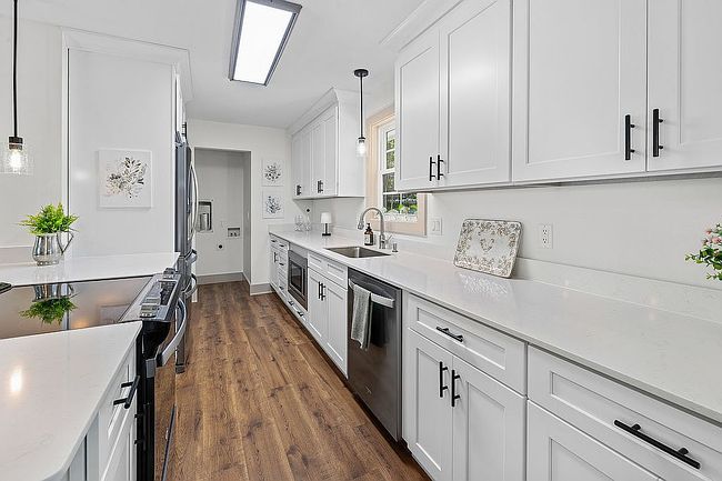 Photo of 698 Pickett Post Rd, Walhalla, SC
