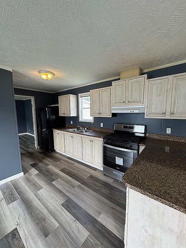 Photo of 534 E 37th Ave #1944