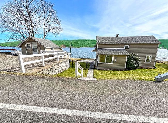 Photo of 429 W Lake Rd, De Ruyter, NY